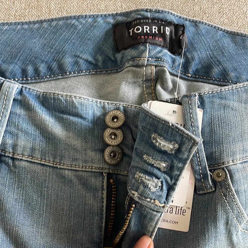 NWT Torrid Jeans - Size 16R - Picture 6 of 11